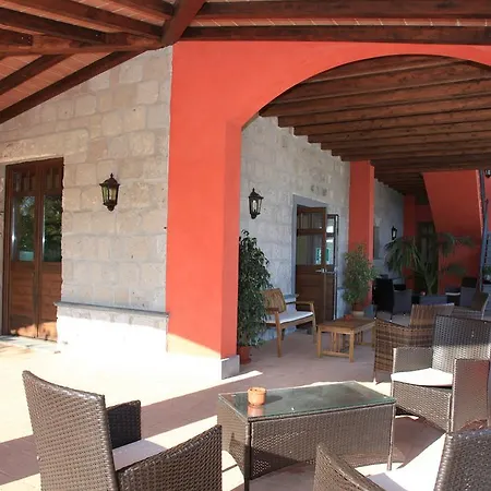 Agrituirsmo Masseria Campierti Farm stay *